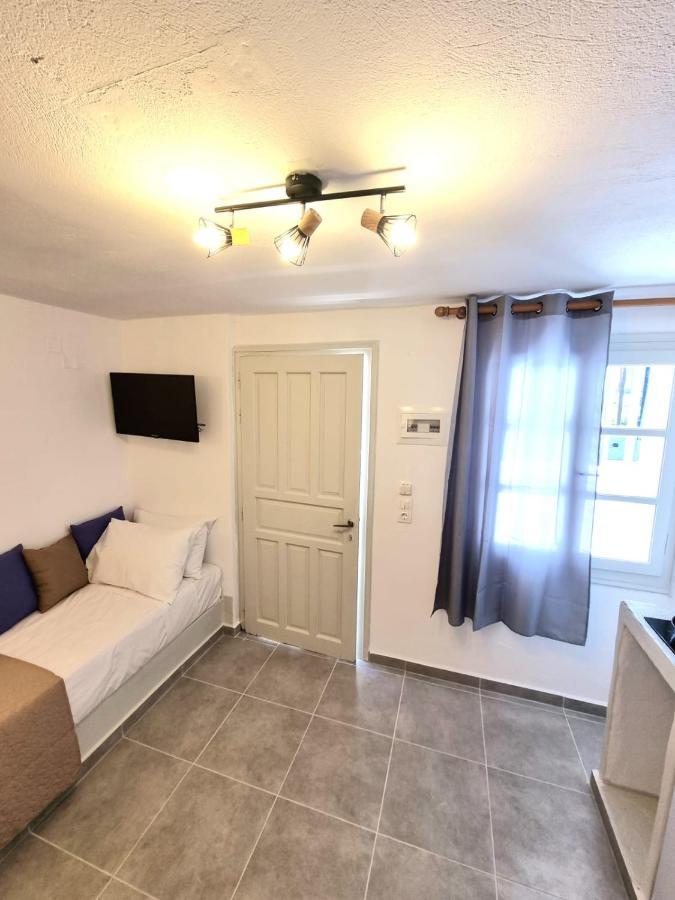 Joannes Vacation Rooms Adamantas  Екстериор снимка