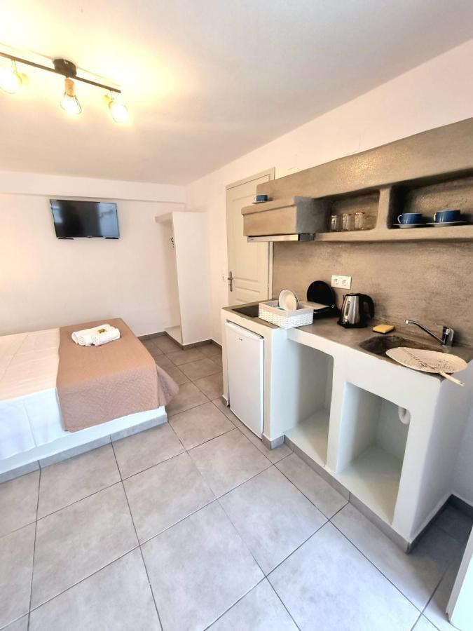 Joannes Vacation Rooms Adamantas  Екстериор снимка