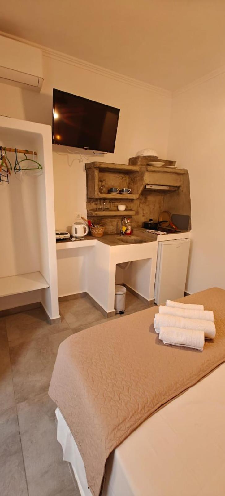 Joannes Vacation Rooms Adamantas  Екстериор снимка
