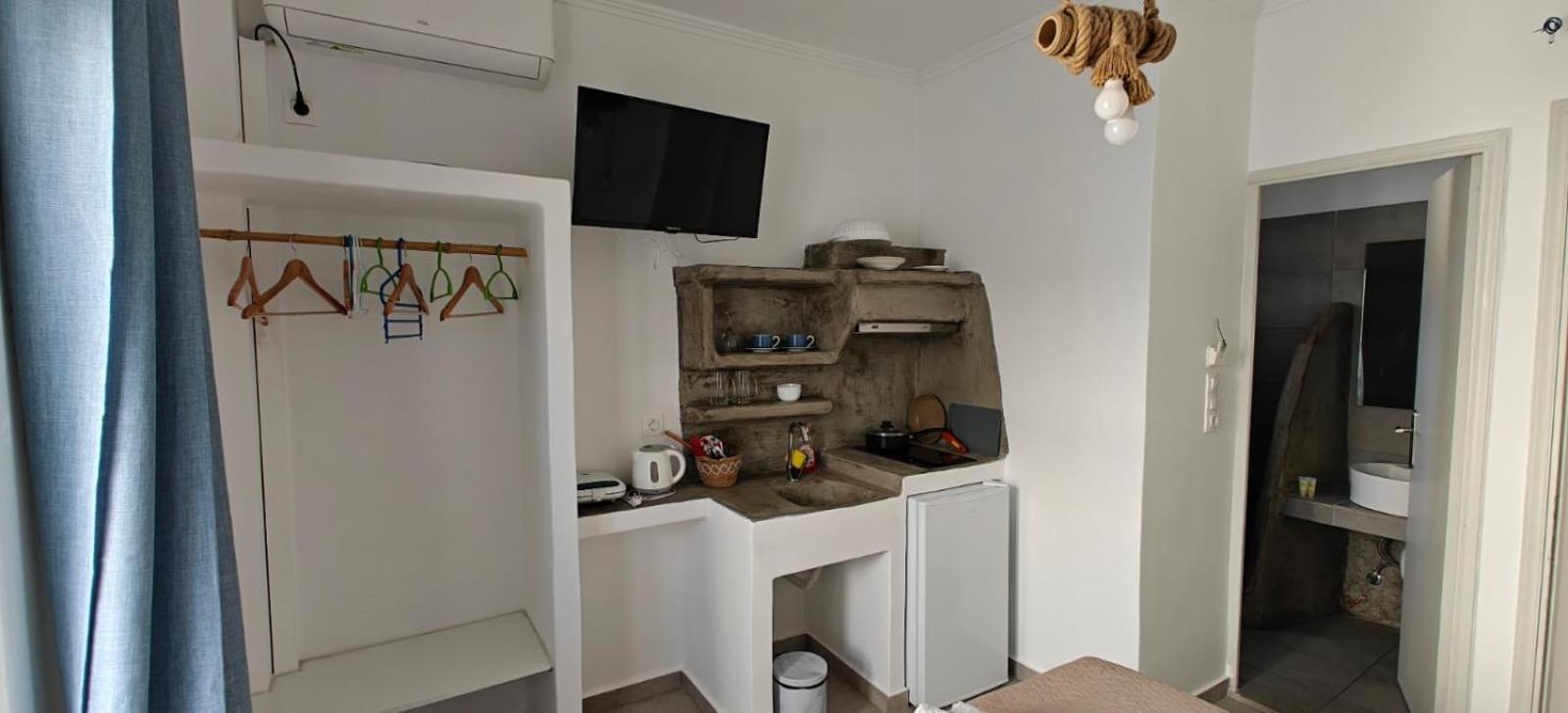 Joannes Vacation Rooms Adamantas  Екстериор снимка
